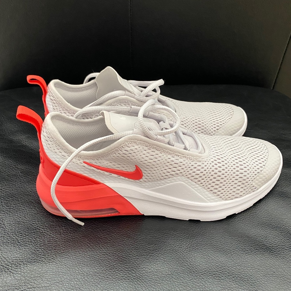 ** NEW **  NIKE AIR MAX MOTION 2 SHOES  SIZE 6.5Y VAST GREY/EMBER GLOW